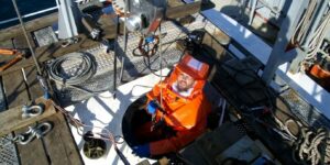 Formation espaces confinés surveillant trou d’homme sécurité intervention